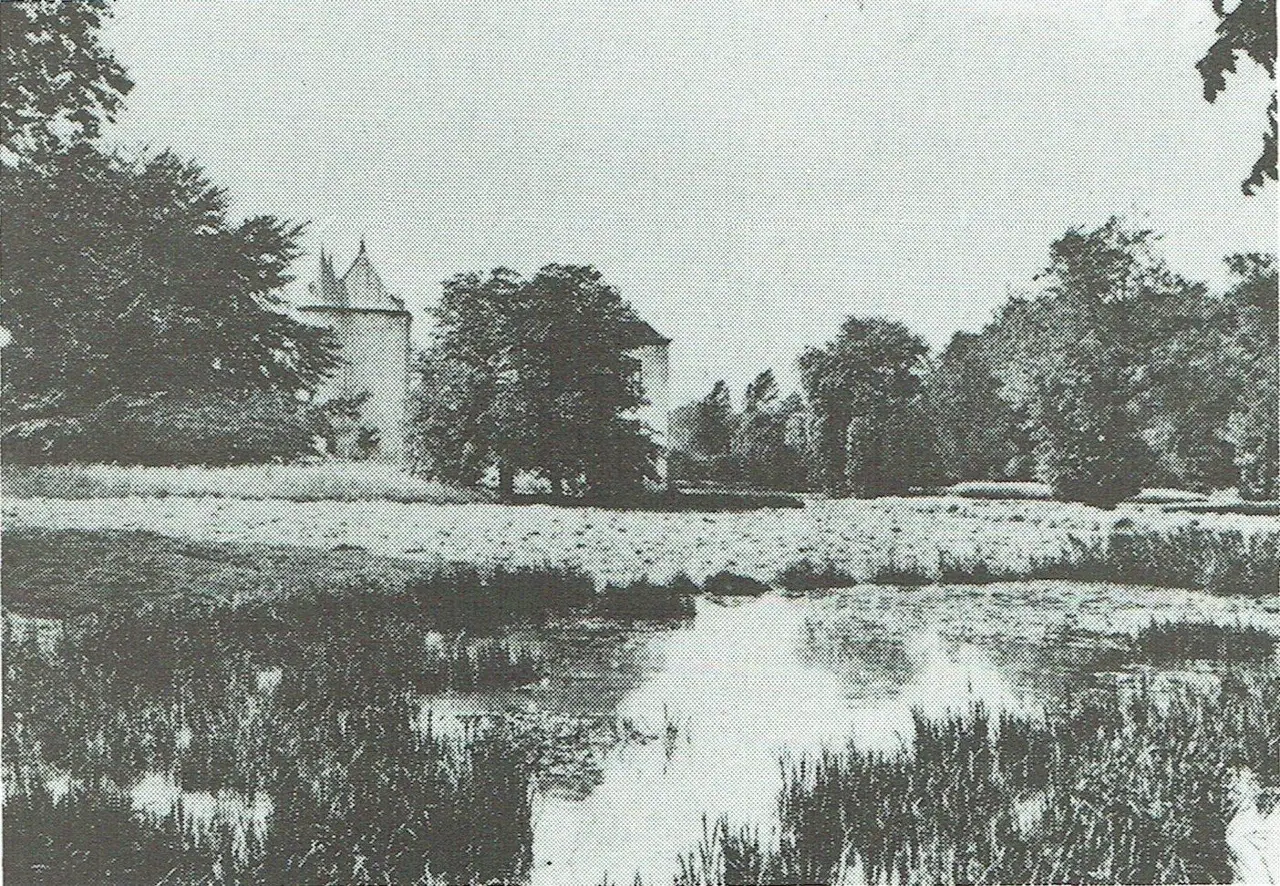 Park und Teich um Schloss Marga.
