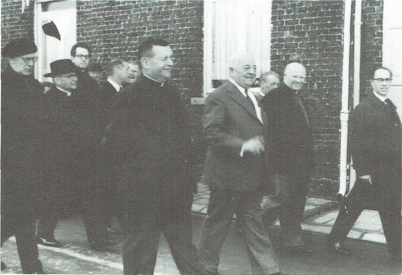 Intrede van pastoor Jos Dehaes (1973).
