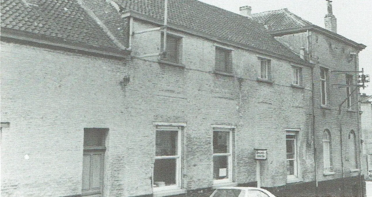 Die erste Gemeindeschule (1854), ab 1935 Gemeindesekretariat.