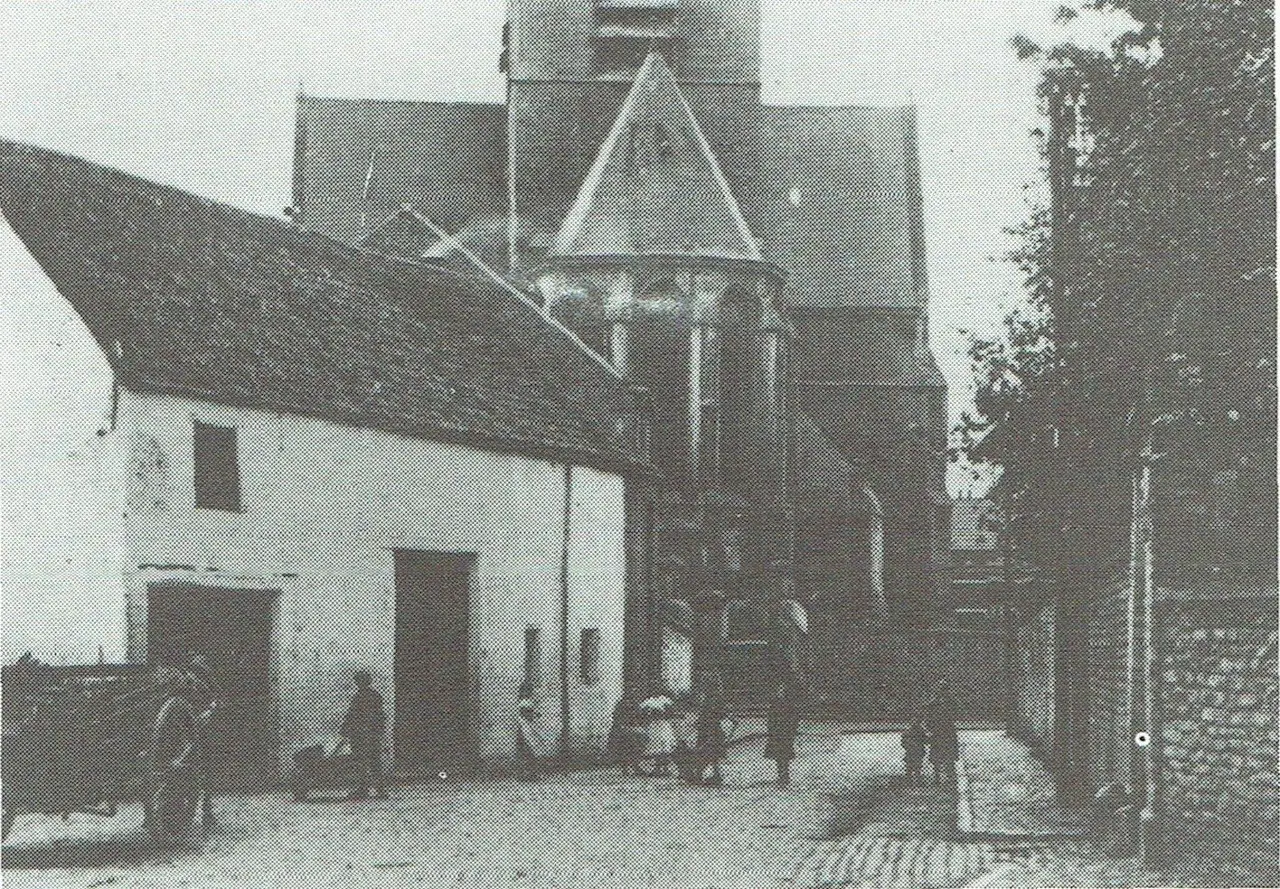 Frühere Häuschen in der Van der Aastraat gegenüber dem Pfarrhaus.