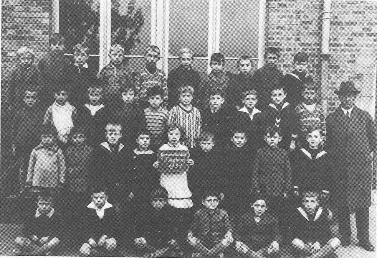 Gemeenteschool Diegem, 1937: de klas van meester Hoylaerts.