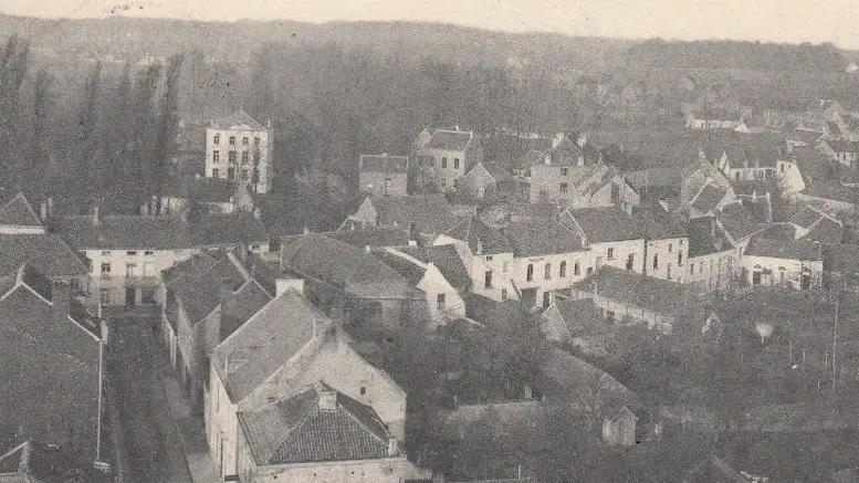 Oude foto: panorama over de daken van Diegem.