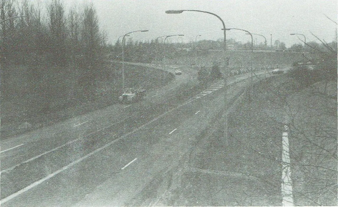 Het eerste verkeerswisselaar voor de Woluwelaan en de Leopold III-laan (1950).